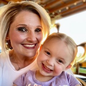 Meet your Posher, Cecilia